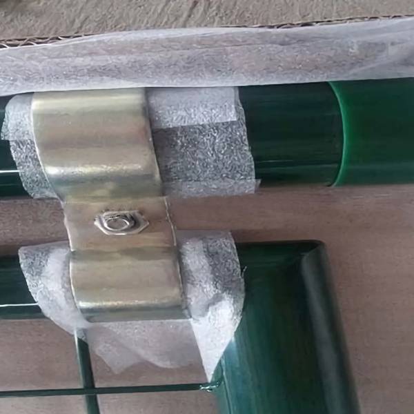 Add a protective plastic film between the clamp and the gate frame & post.
